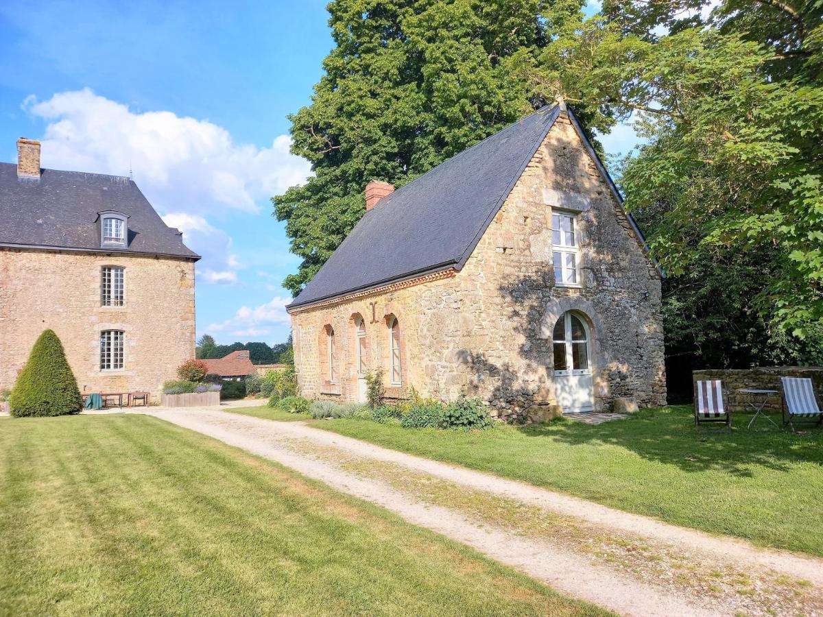 Saint-Pierre-des-Nids L'Annexe Du Plessis Bochardゲストハウス エクステリア 写真