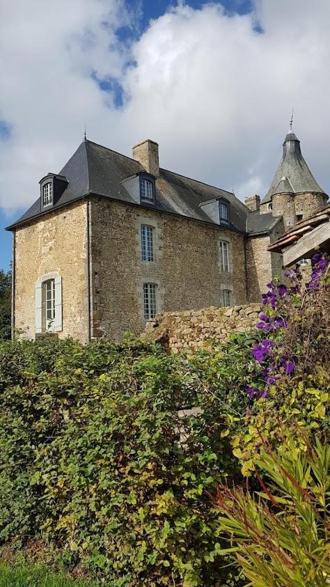 Saint-Pierre-des-Nids L'Annexe Du Plessis Bochardゲストハウス エクステリア 写真